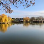 Veranda Apartament Mestecǎneşti