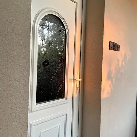 Veranda Apartment *